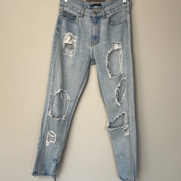Brandy Melville Destroyed Ripped Mom Jeans - Picture 3 of 15